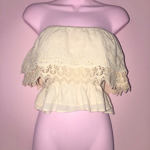 cream pink eyelet ruffle top - Picture 1 of 4